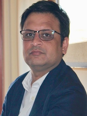 Dr.-Amitash-Ojha